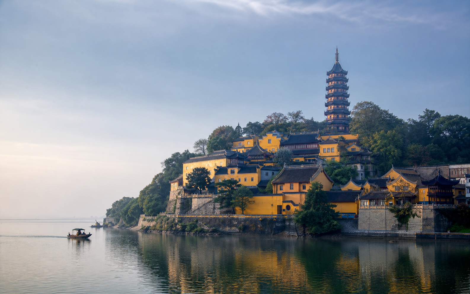 镇江金山